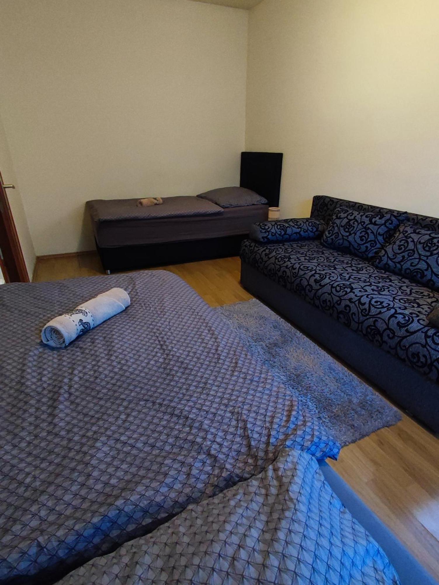 Váralja Vendégház Tata Exterior foto