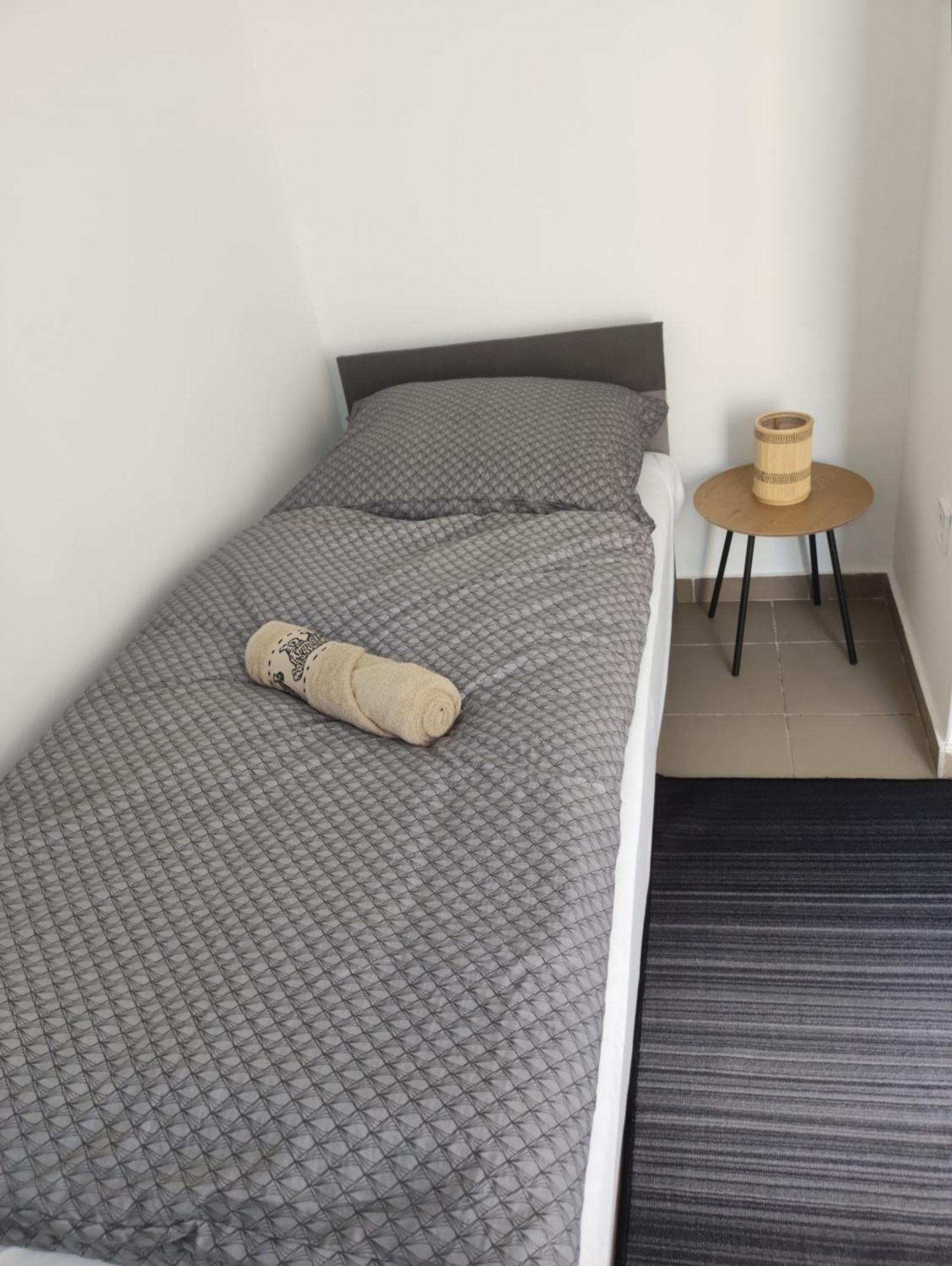 Váralja Vendégház Tata Habitación foto